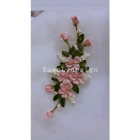 Hoa ruy băng năm cánh đính kết áo dài, đầm váy