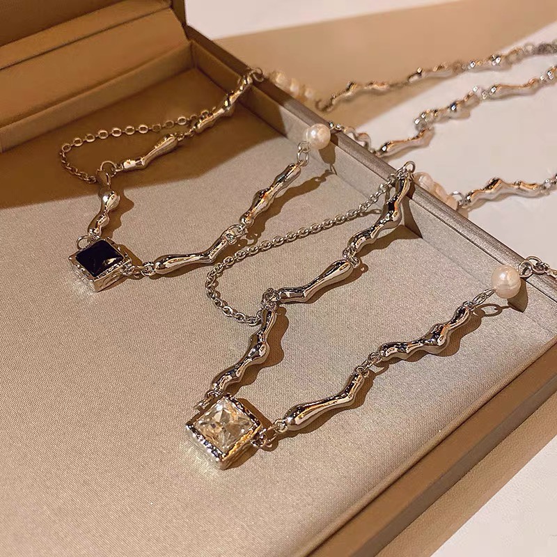 Vòng cổ Baroque Chất Liệu Thép Titan Đính Ngọc Trai zircon Không Thất Lạc Hợp Thời Trang