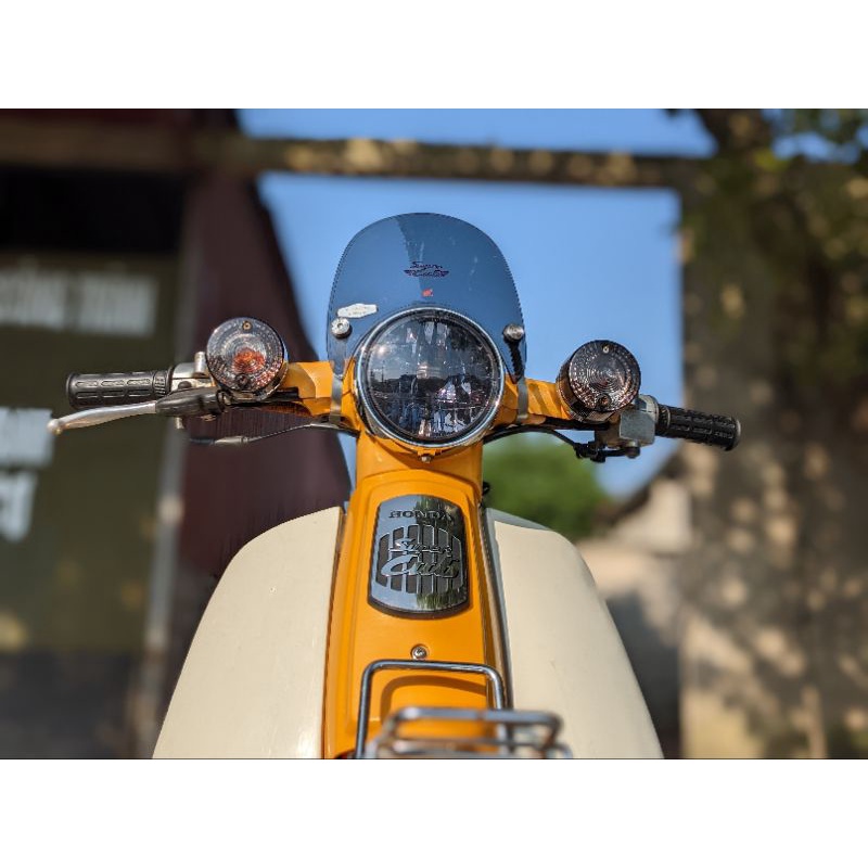 Kính chắn gió xe cub đèn tròn Japan