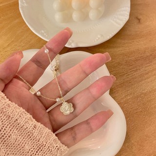Vòng cổ choker mặt hoa trà đính ngọc trai