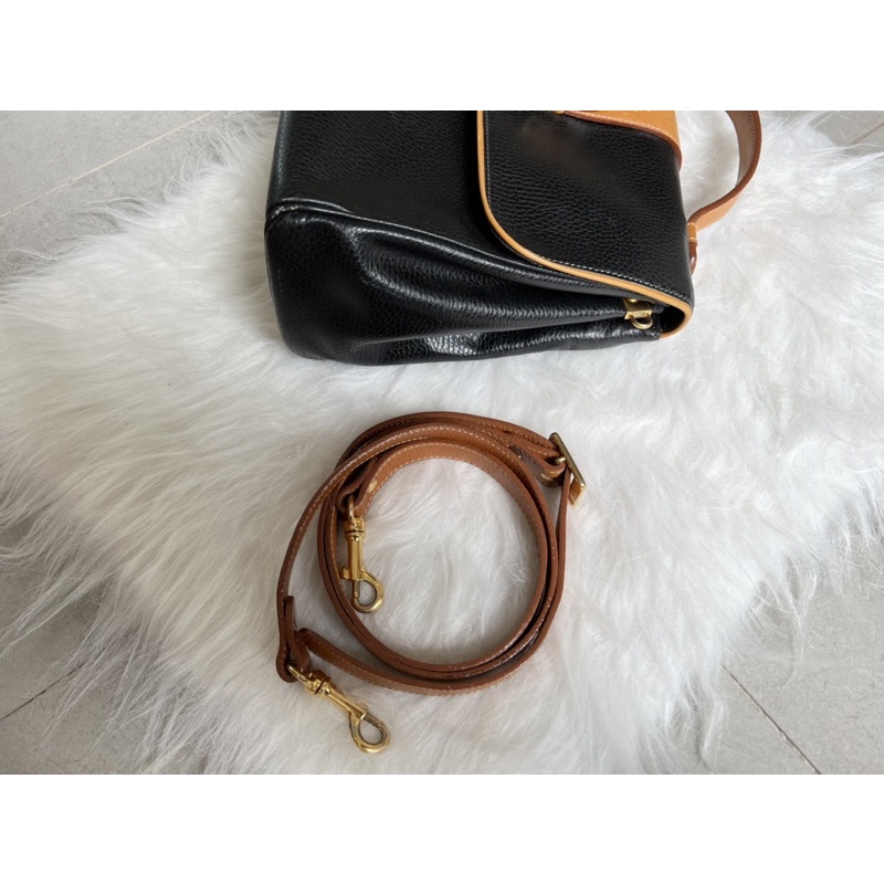 Túi xách tay Courriege