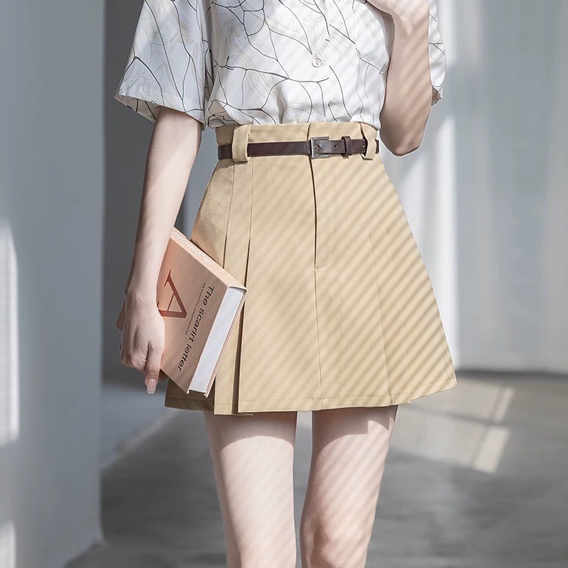 Chân váy ngắn xếp ly kèm dây thắt lưng có 5 màu - Lyn's Closet