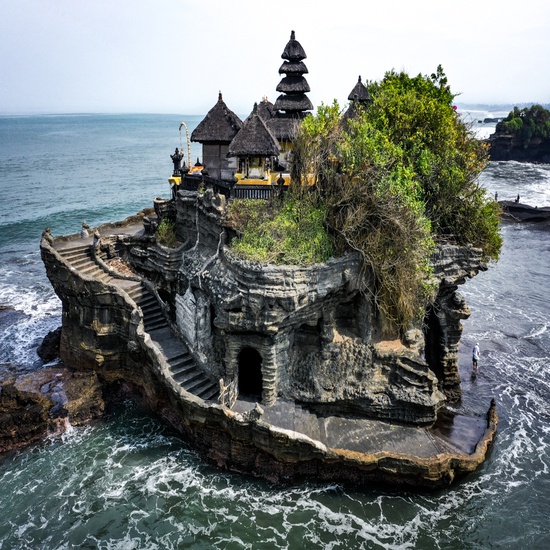 Indonesia - Bali: Đền suối thiêng Tampak Siring và Thác nước Blangsinga