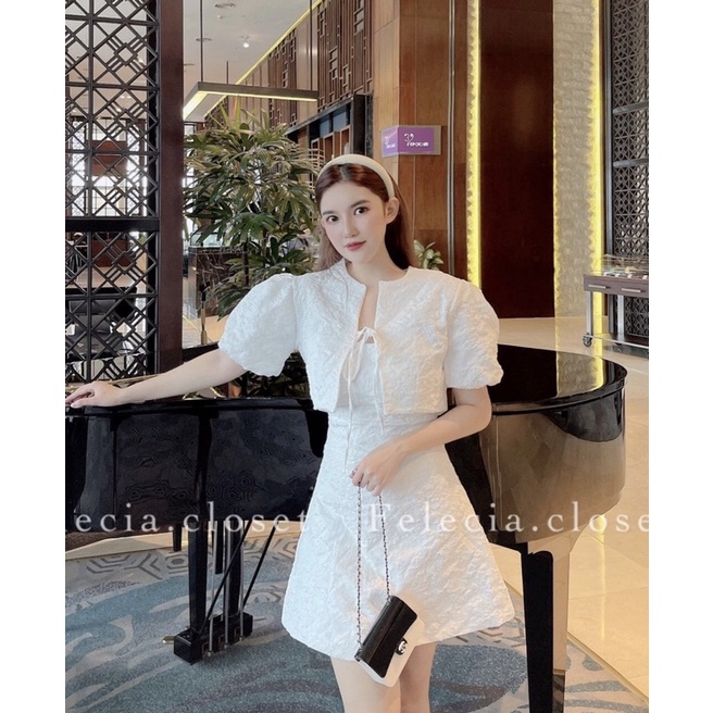 Sỉ SET ĐẦM 2S TRẮNG GẤM HOA NỔI KÈM CROP CỘT TAY BỒNG🤍