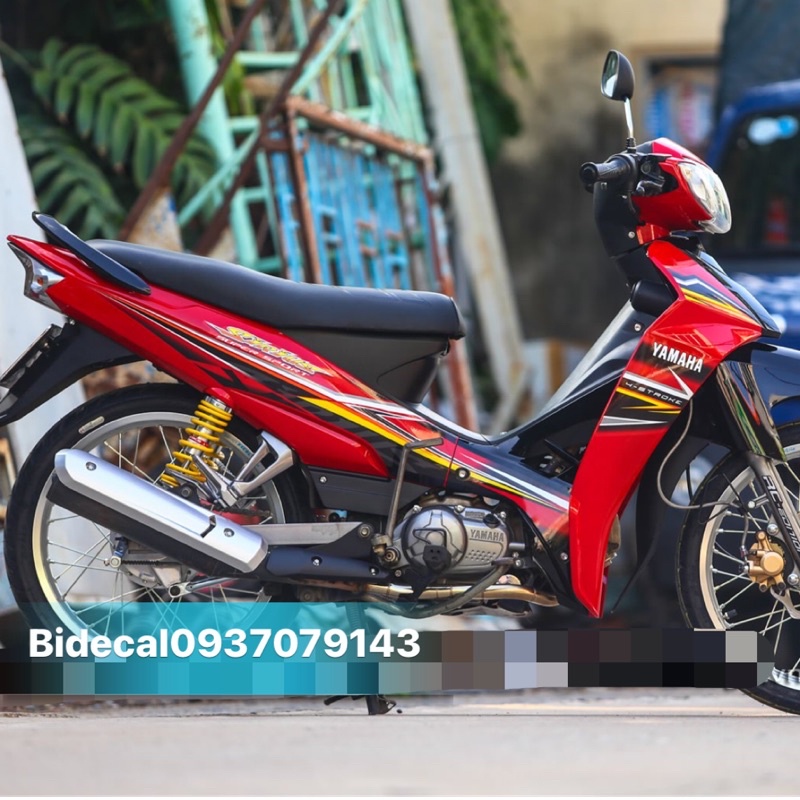 ( Quí khách vui lòng mang ra tiệm cho thợ dán ) Tem dán xe sirius đỏ 55276