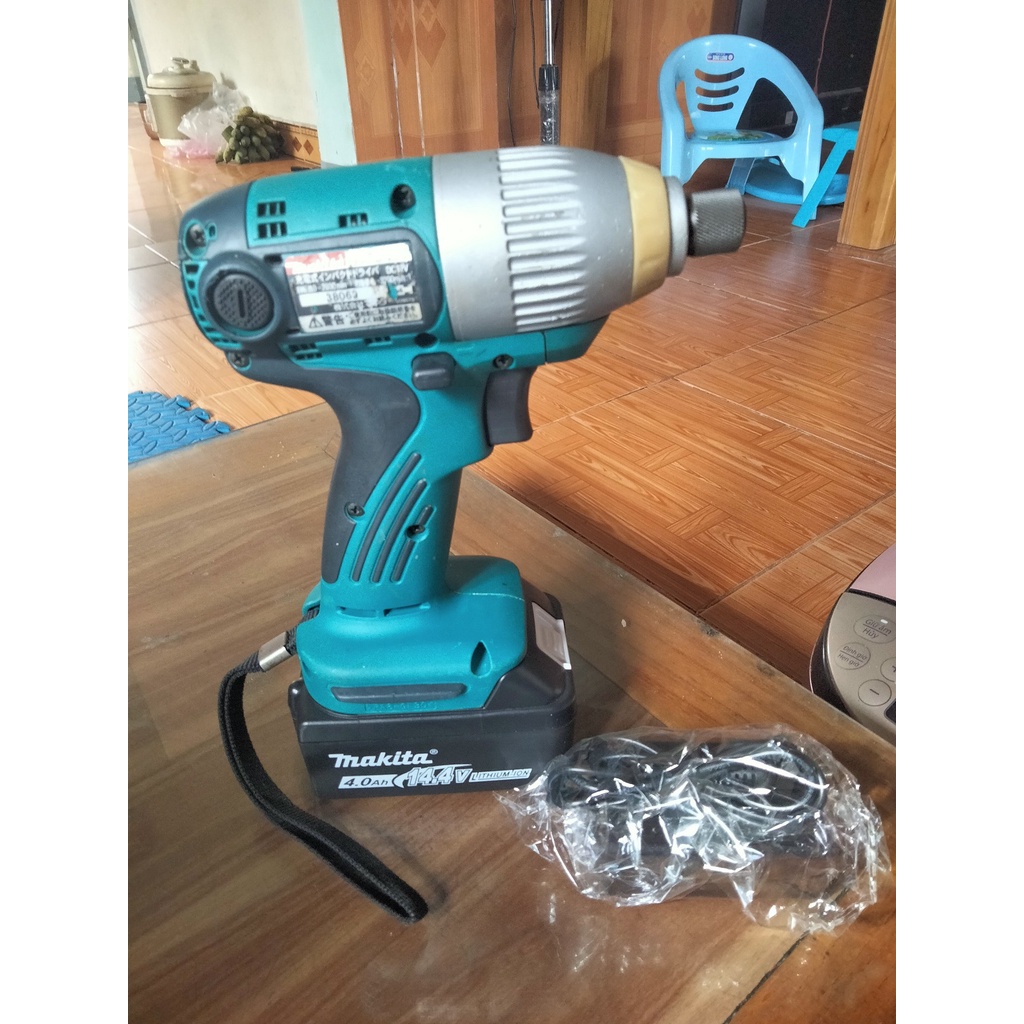 Máy bắn vít MAKITA,TD123D.bãi nhật tuyển chọn.bán full bộ(1 máy+1 pin+1 sạc adaptor)