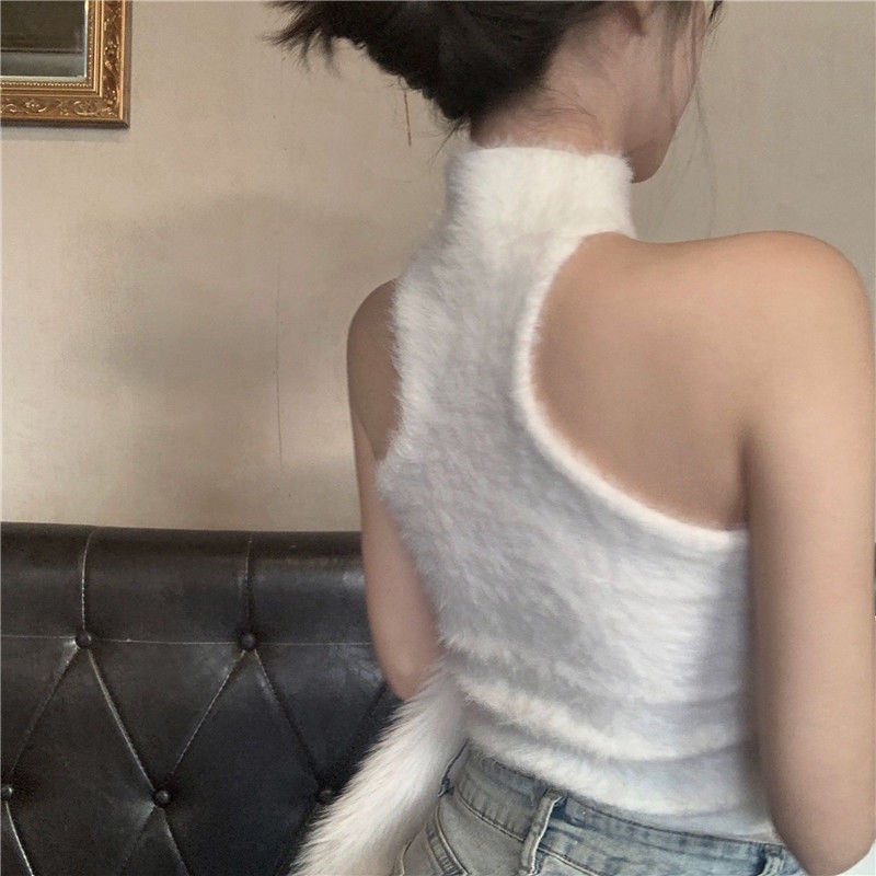 Áo Len Lông Cừu Sát Nách Cổ Yếm Thời Trang Thu Đông Quyến Rũ Cho Nữ