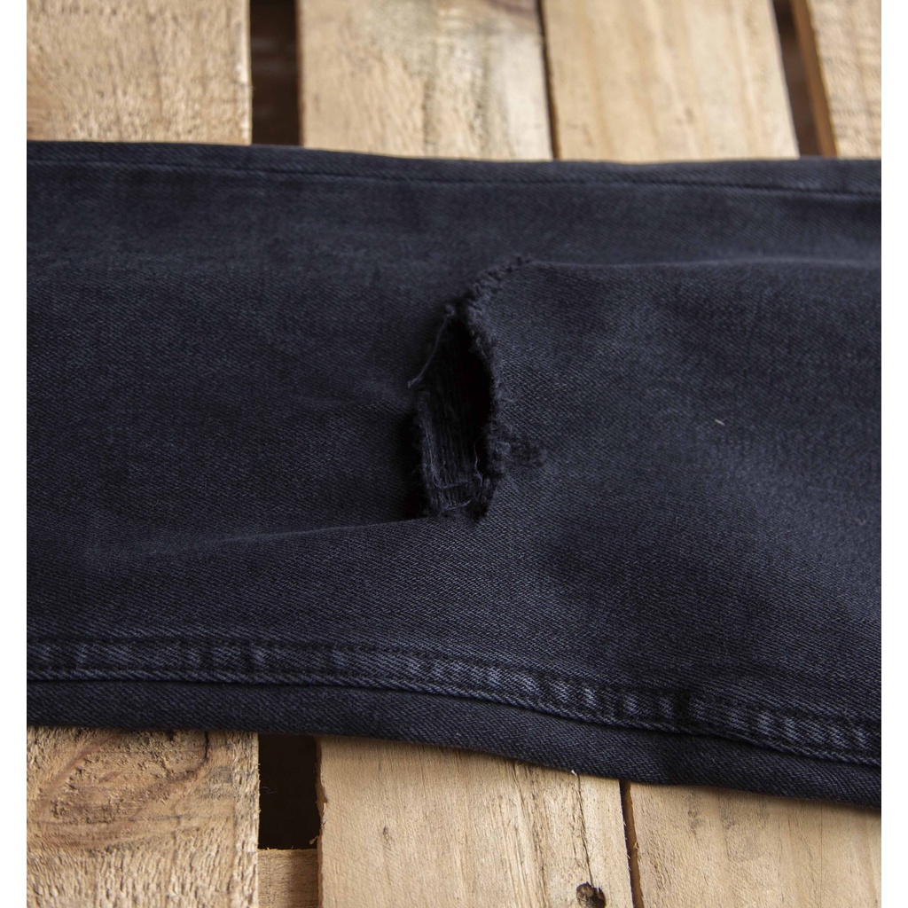 Quần jean nam màu xám đen rách gối chất co giãn from slimfit thương hiệu LAB - QJLAB221016