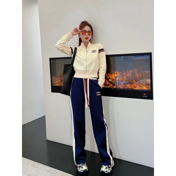 Bộ khoác len  thể thao - BK01