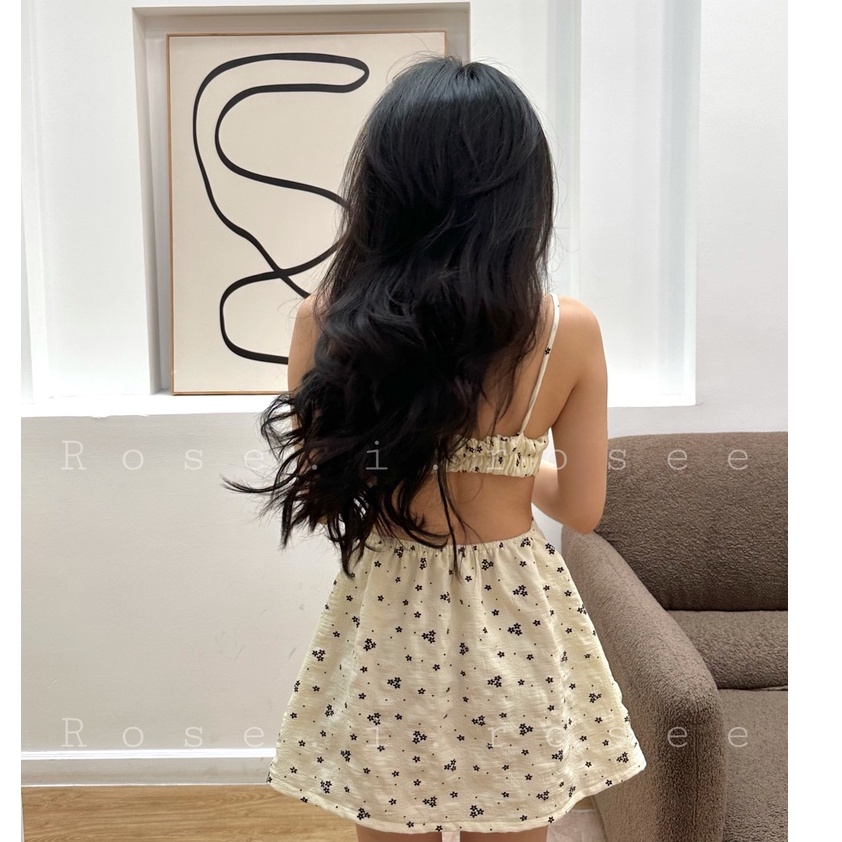 Đầm kem hoa chun mùa hè xinh xắn