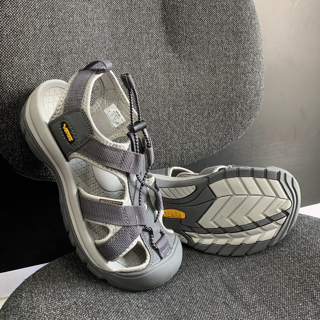 Giày Sandal Nam Nữ Bít Mũi Hiệu Vento - SD08002G