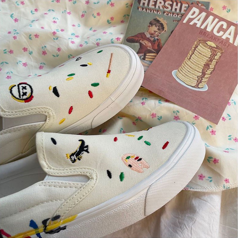 Giày Lười Slip On Họa Tiết Thêu Nhí Màu Sắc Vải Canvas Ulzzang Chính Hãng Cao Cấp GSL01-Molita