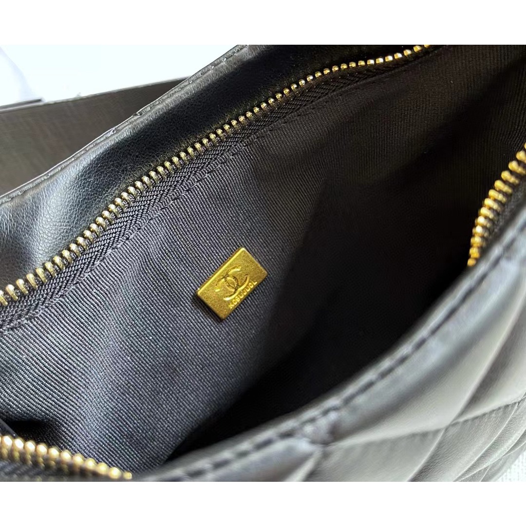 Túi Xách Da Cừu Đính Đá Phối Dây Xích Đeo Vai Sành Điệu Cho Nữ777777