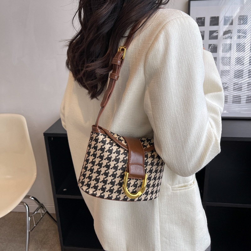 Túi Đeo Chéo Cài Nút Phong Cách Pháp Hàng Mới 2022