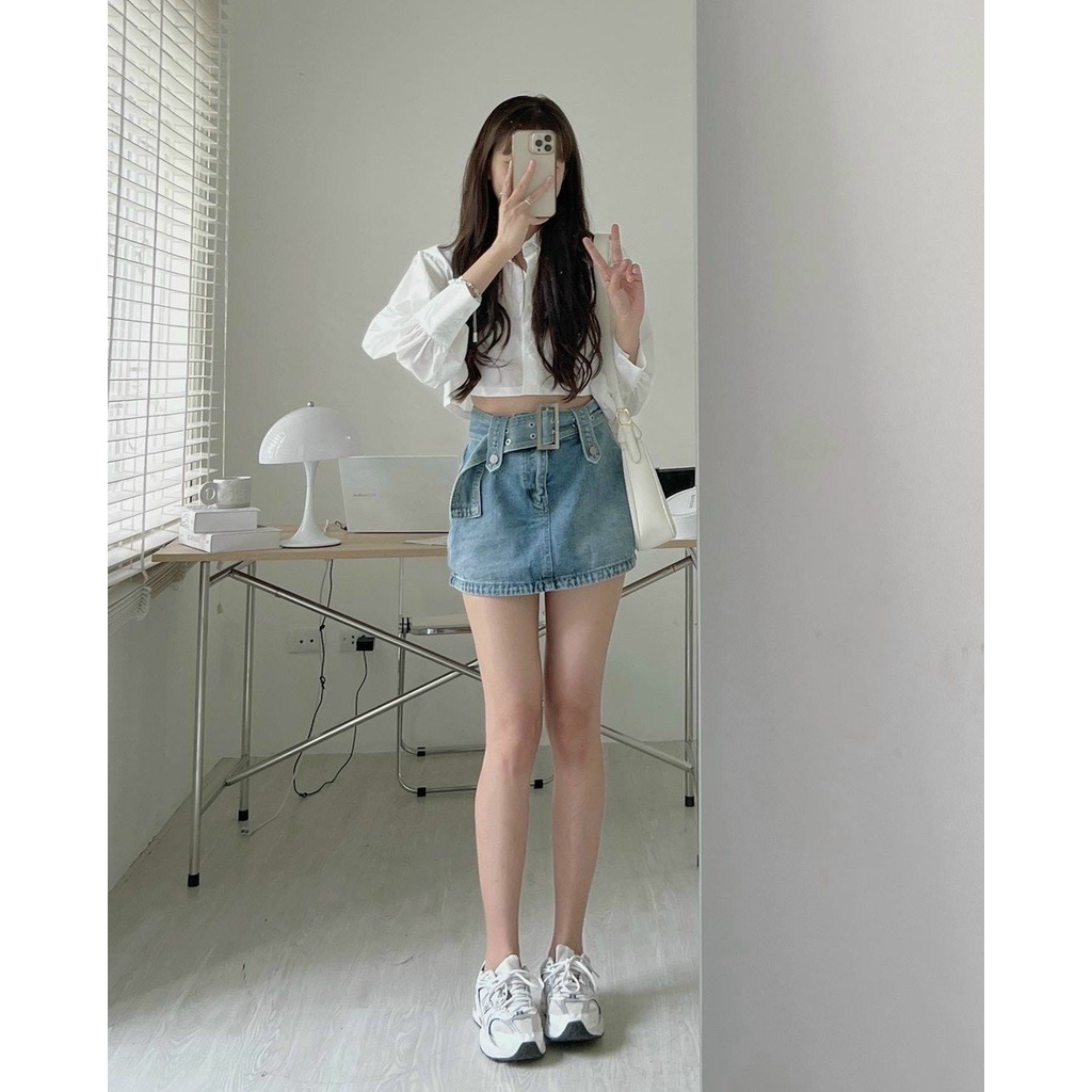 Áo sơ mi trắng kiểu dáng croptop dài tay cực xinh