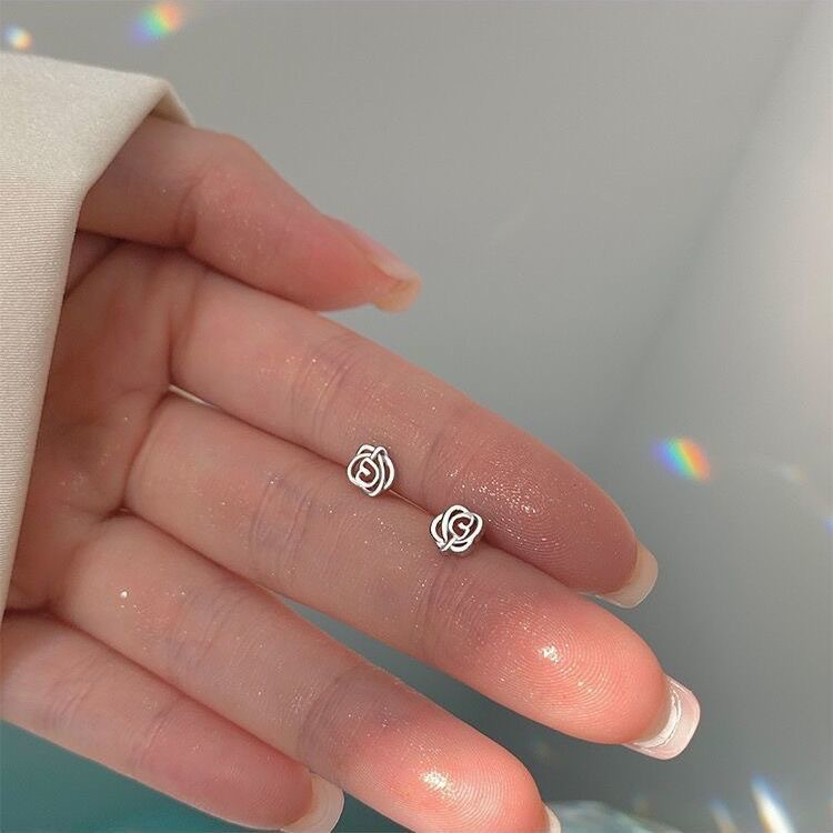 Khuyên Tai Hình Hoa Hồng Nhỏ Xinh Quyến Rũ Phong Cách Hàn Quốc Cho Nữ