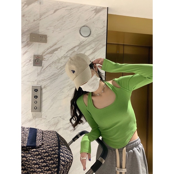 Áo croptop nữ tay dài hở vai Thunca.Store Áo croptop hở vai ôm body A2610