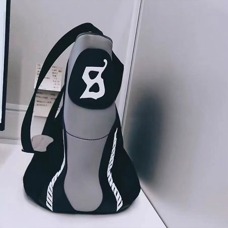 Túi TOTE Thể Thao Đeo Chéo Vai Màu Đen Đa Chức Năng