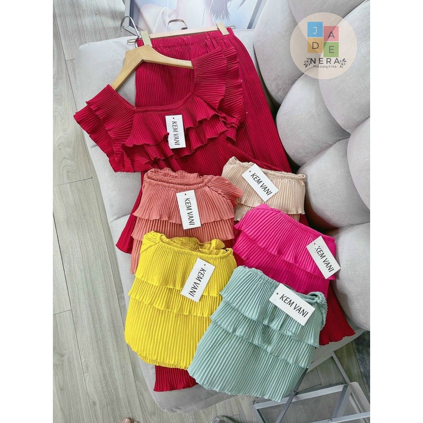 Bộ lụa dập li, áo bèo tầng, quần ống rộng, hottrend - Form (42-60 kg)