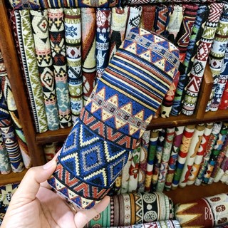 Bóp bút thổ Cẩm