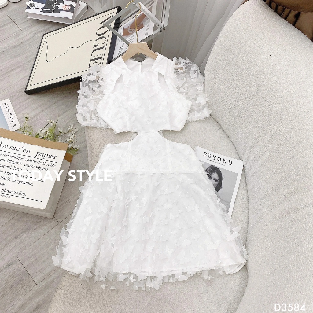 Đầm Ren Khoét Eo Today Style D3584 Sang Trọng