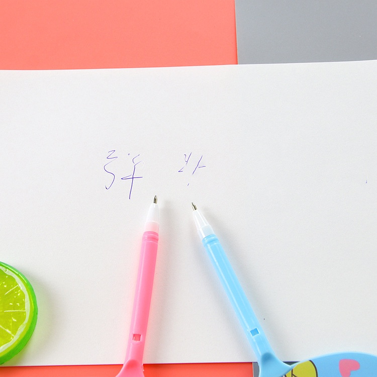Bút bi hình quạt mini in hình cô gái cute dễ thương ngòi 0.5mm