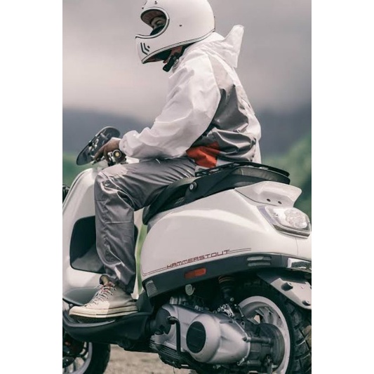 Vespa Đuôi Vịt Công Cụ LX / S PREMIUM