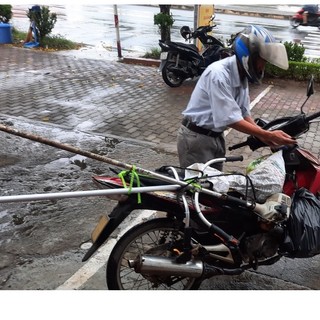 Lưỡi rẫy cỏ tận gốc