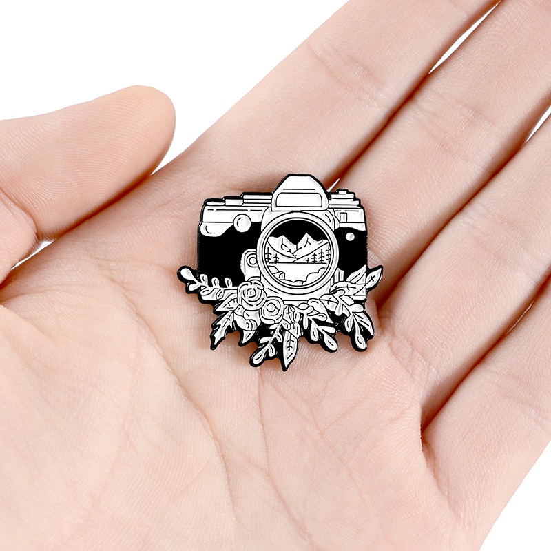 Huy Hiệu Cài Áo Hình Máy Ảnh Hoạt Hình Tráng Men 9 Kiểu Sáng Tạo