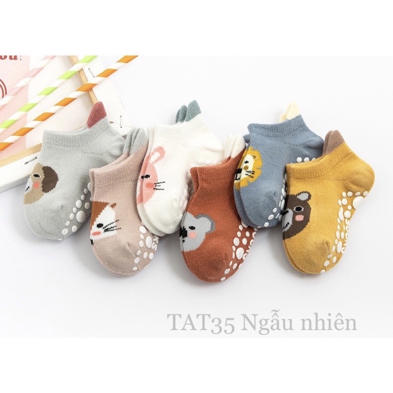 Tất chống trượt thấp cổ