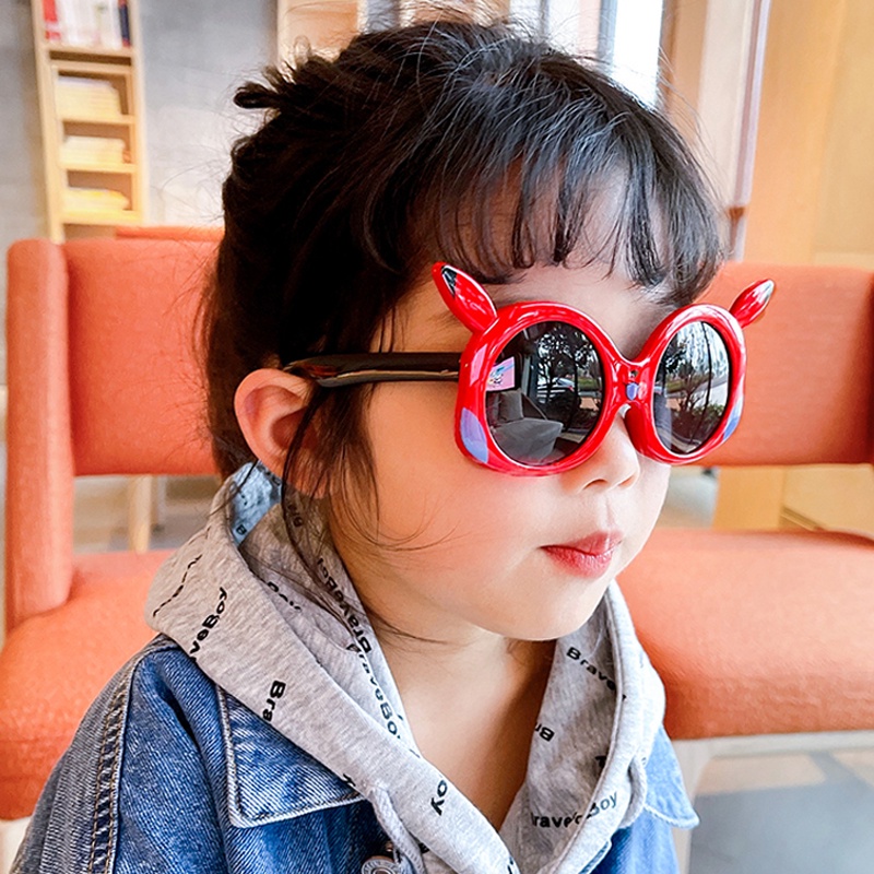 Kính Mát Hình Pikachu Dễ Thương Chống Tia UV Cho Bé