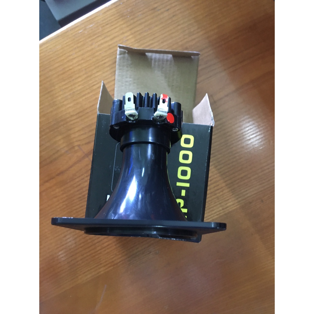 Loa HP1000 - loa dẫn nhà yến