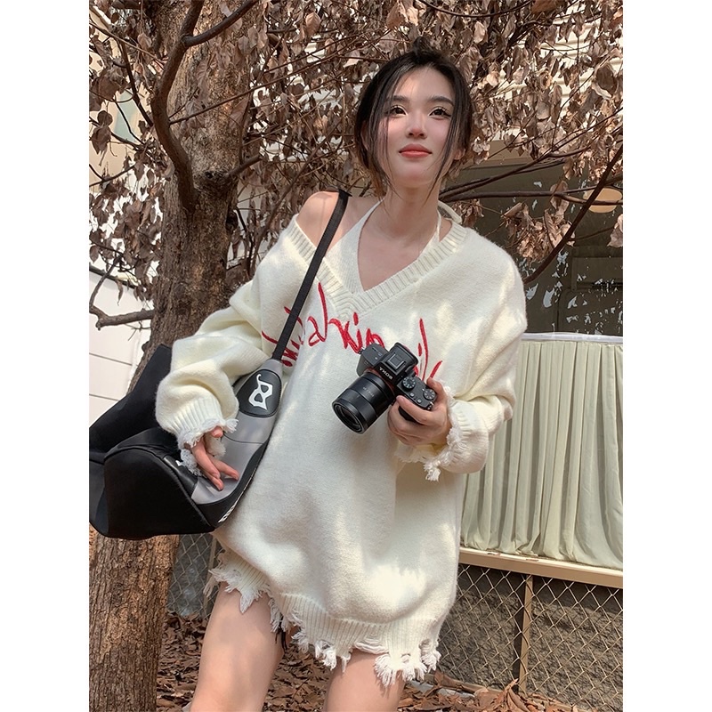 Set Áo Thun Dài Tay Cổ Tròn + Áo Len Hai Dây Thêu Chữ Thời Trang Nữ