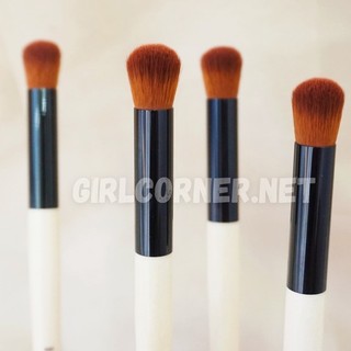 Cọ che khuyết điểm Bobbi Full Coverage Touch Up