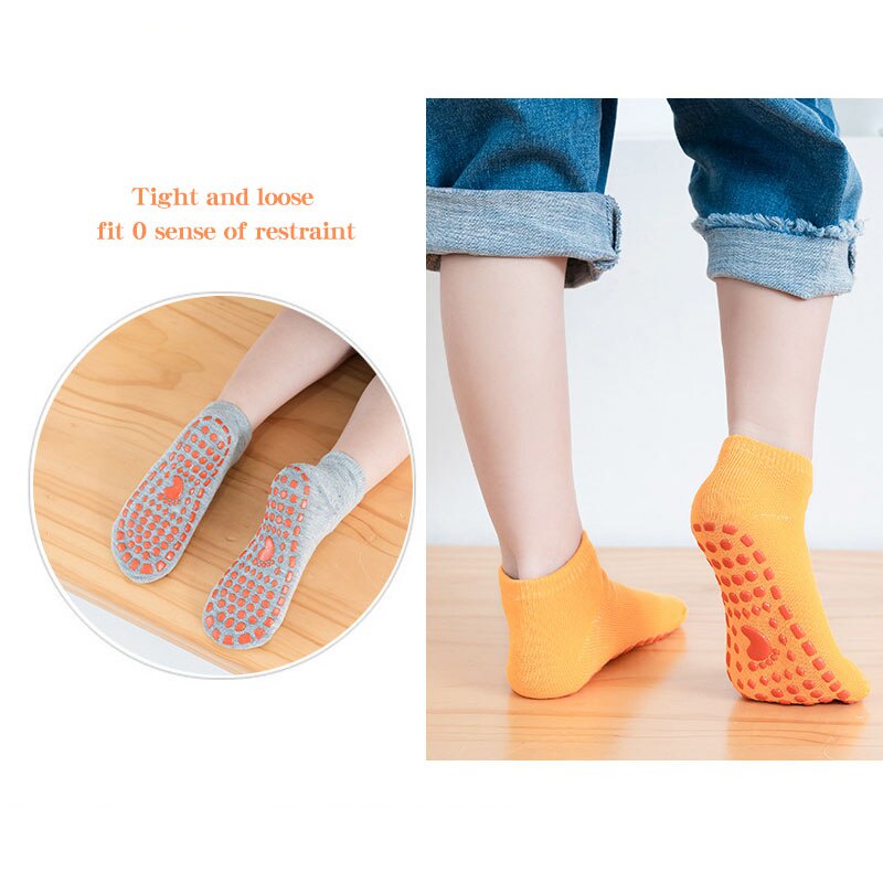 Vớ Giữ Ấm Bằng Silicon Chống Trượt Thời Trang Đơn Giản Cho Bé 1-4 Tuổi