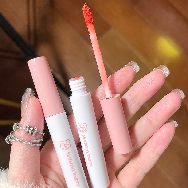 Set 6 Thỏi Son Sáp Tông Dâu Tây Và Gấu Đáng Yêu