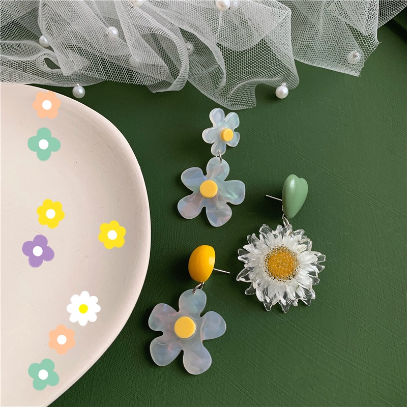 Khuyên tai kẹp không bấm lỗ chốt điều chỉnh K235 bằng hợp kim mạ vàng hình bông hoa bigsize dáng midi Leous Accessories