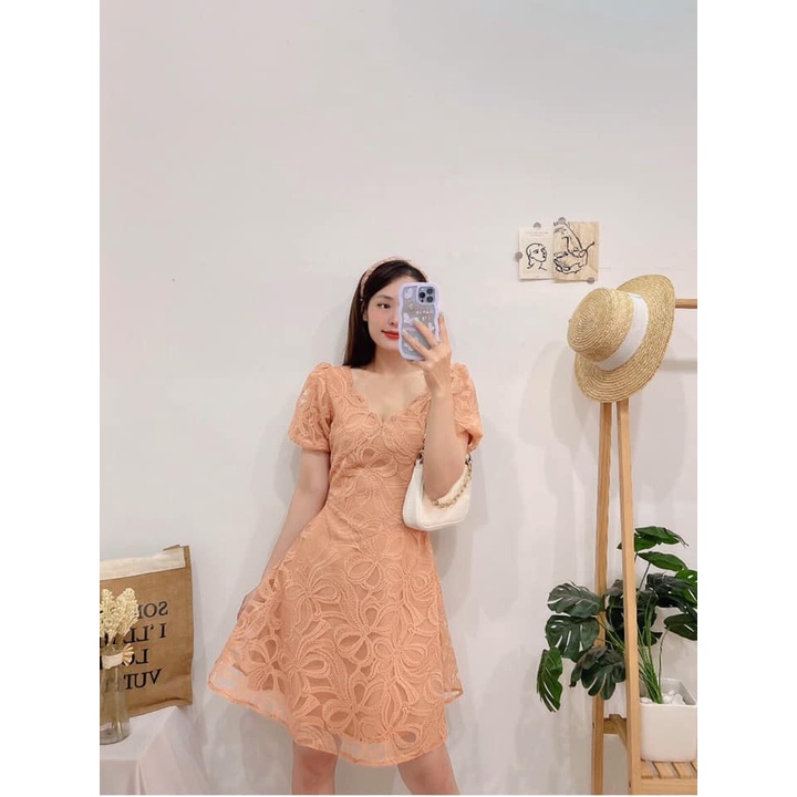 ĐẦM VÁY REN NƠ CỔ LƯỢN - Hình Shop Chụp