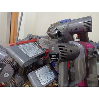 máy hút bụi dyson