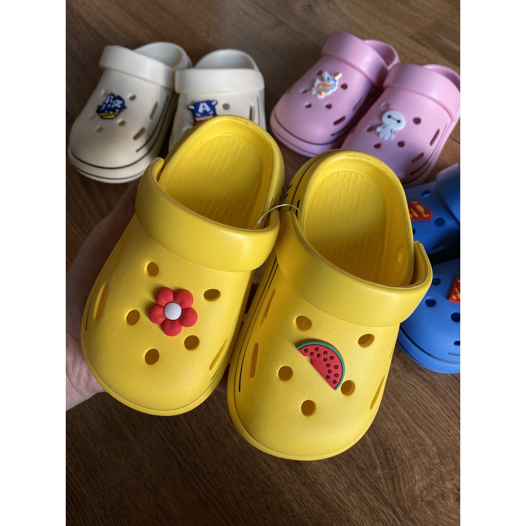 Dép sục eva siêu nhẹ chống trơn trượt cho bé