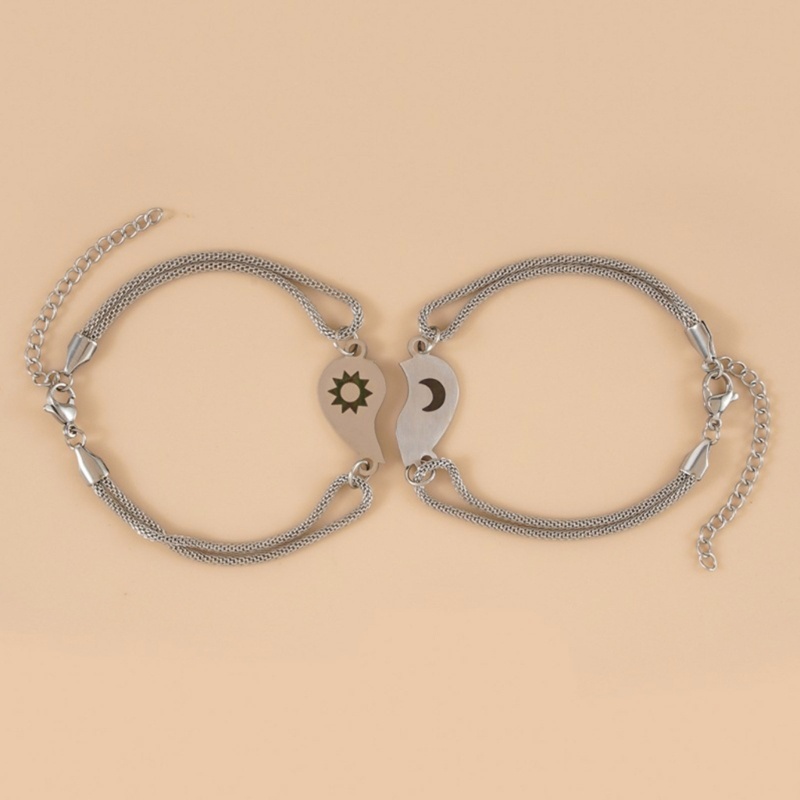 Set 2 Vòng Tay Mặt Hình Mặt Trời / Mặt Trăng / Trái Tim Bằng Thép Không Gỉ Có Thể Điều Chỉnh