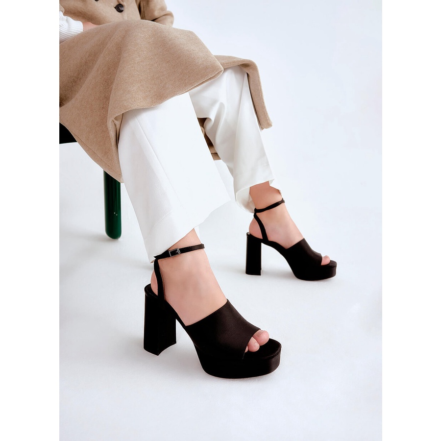 Vascara GIÀY PLATFORM SANDAL SATIN KIỂU DOUBLE ANKLE STRAP - SDN 0729 - MÀU ĐEN