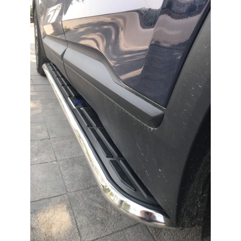 Bậc lên xuống, bệ bước chân xe Hyundai SantaFe 2006-2022+. Mẫu Cao cấp Nhôm đúc nguyên khối