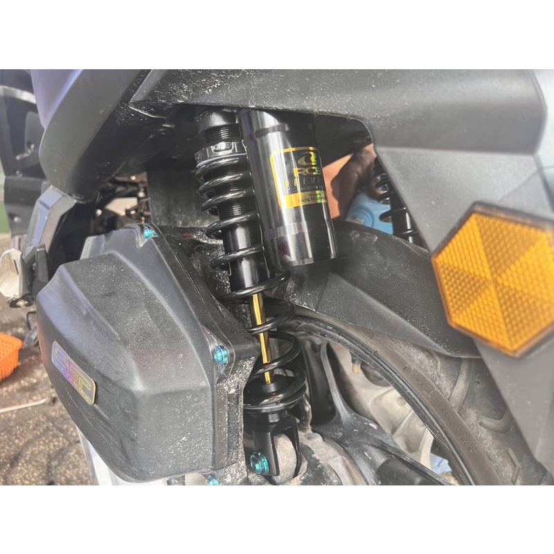 Phuộc Chính Hãng Racingboy Đen Ti Vàng Có Bình Dầu Gắn Air Blade 110 / 120 /150 / 160