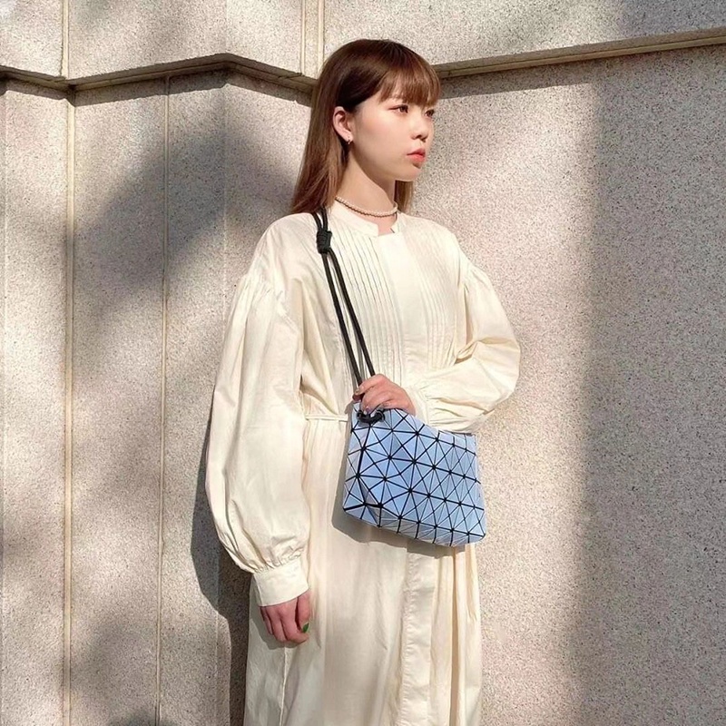 🎉PROMO🎉🍒💯 Issey Miyake Baobao  Túi Đeo Chéo Vai 4X6Cm Đựng Vừa Vặn Sang Giao Hàng baobao issey miyake wring