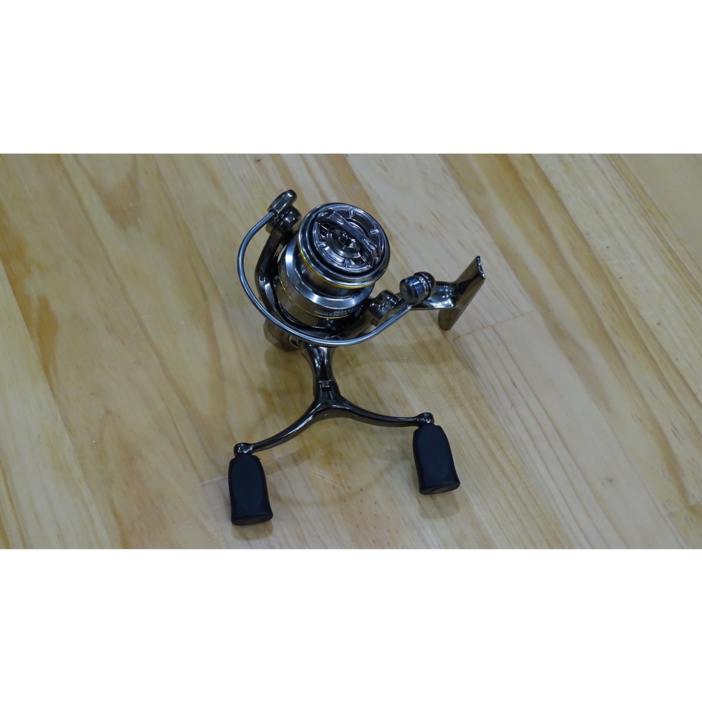 Máy câu cá Deukio ES3000S độ tay quay