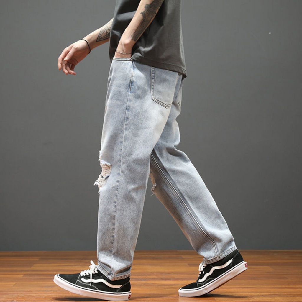 Quần jeans baggy nam dáng dài ống suông rộng màu xanh nhạt wash rách gối cá tính RT2 - GenZ Store HN