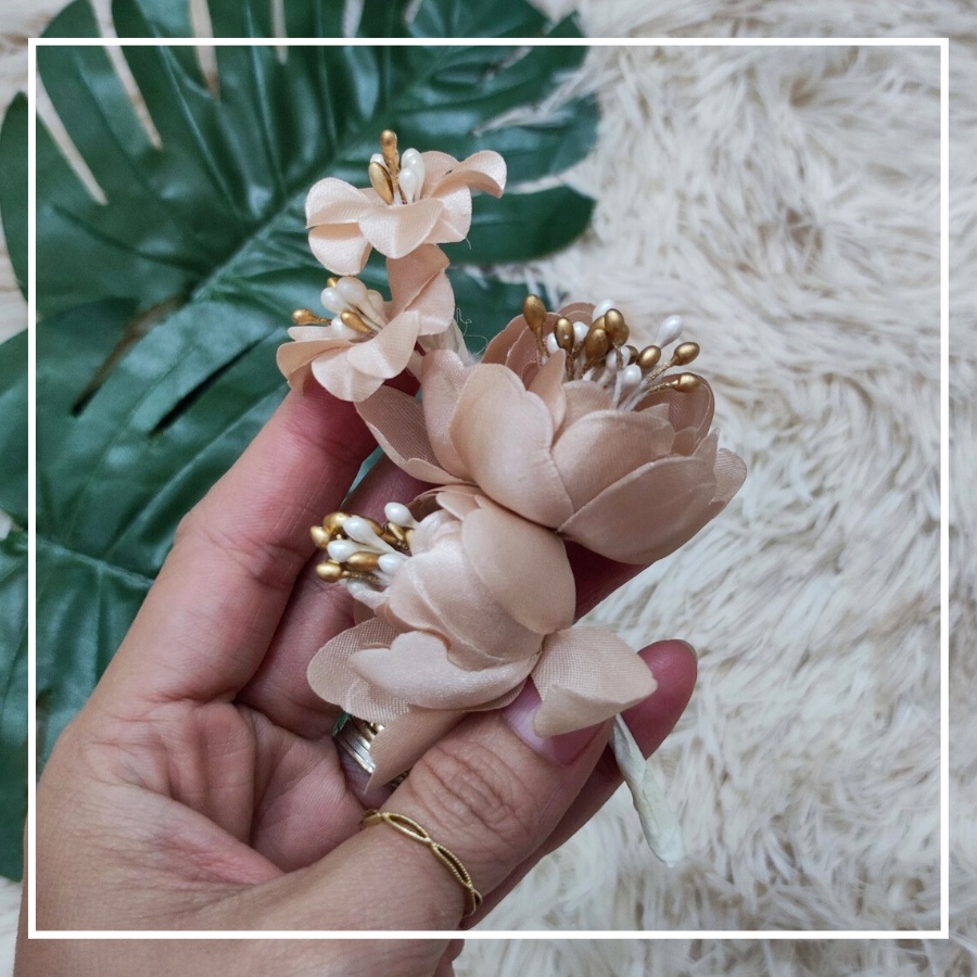 Hoa vải cài áo cao cấp hàng handmade siêu đẹp dùng Trang trí áo dài, đầm kiểu siêu đẹp !