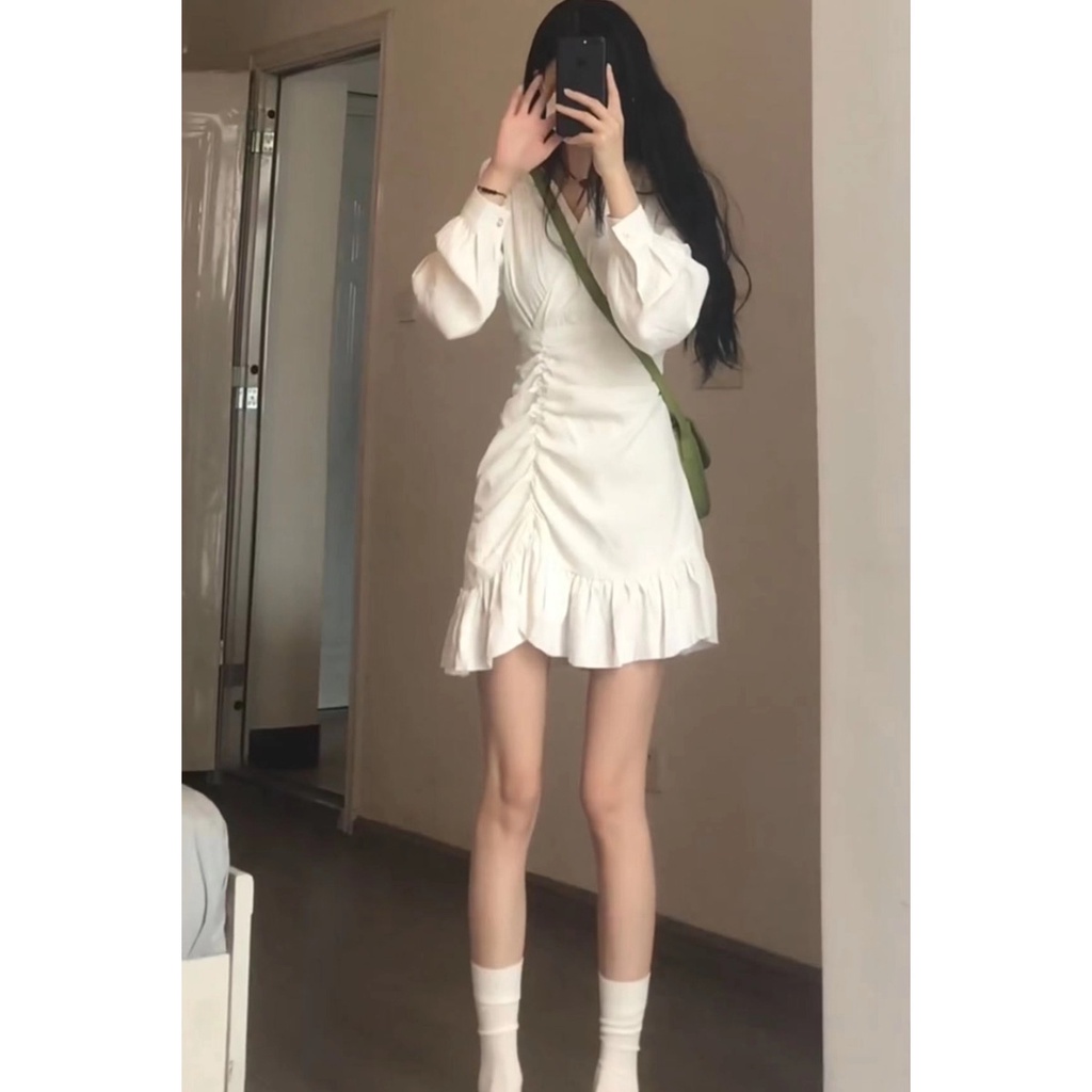 Một chiếc váy pháp ngọt ngào và nhẹ nhàng các cô gái nhỏ bất thường nhỏ eo mỏng váy mùa thu