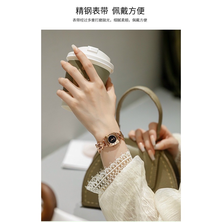 Đồng hồ Nữ, mặt vuông, dây mạ vàng siêu xinh